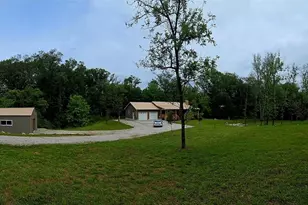 831 Old Colony Rd, Defiance, MO 63341 - Photo 1