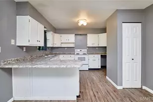 503 McKinley Ave, Warrenton, MO 63383 - Photo 12
