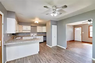 503 McKinley Ave, Warrenton, MO 63383 - Photo 10