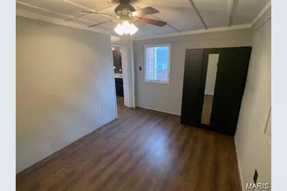5049 Lindenwood Avenue, Saint Louis, MO 63109 - Photo 18