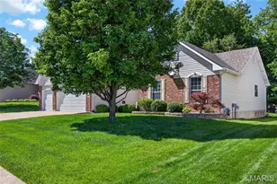 1013 Roosevelt Dr, Wentzville, MO 63385 - Photo 2