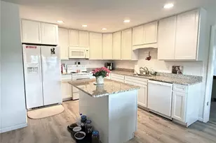 1721 Vandover Rd, Fenton, MO 63026 - Photo 8