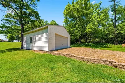 12125 Old Saint Charles Road, Bridgeton, MO 63044 - Photo 46