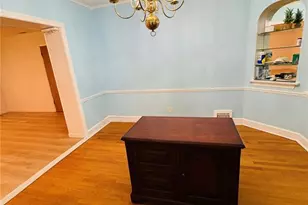 8751 Bridgeport Ave, Brentwood, MO 63144 - Photo 6
