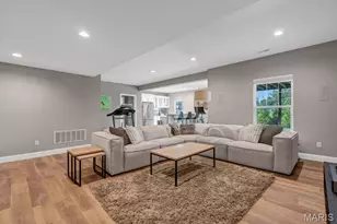 11915 Kendon Dr, Des Peres, MO 63131 - Photo 32
