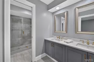 139 Ladue Lake Dr, Creve Coeur, MO 63141 - Photo 28