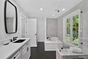 139 Ladue Lake Dr, Creve Coeur, MO 63141 - Photo 20