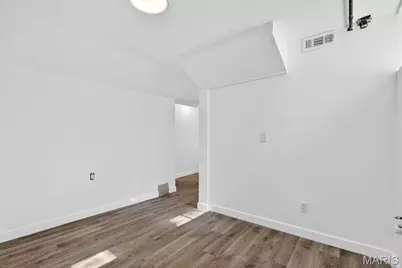 21 S Dellwood Avenue, Saint Louis, MO 63135 - Photo 42