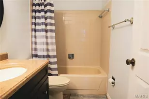 1118 Riverwood Pl Dr, Saint Louis, MO 63031 - Photo 22