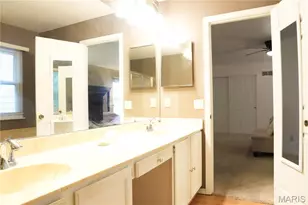 1118 Riverwood Pl Dr, Saint Louis, MO 63031 - Photo 28
