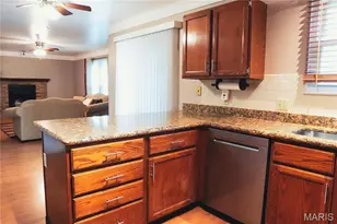 1118 Riverwood Pl Dr, Saint Louis, MO 63031 - Photo 12