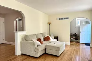 2480 Hartland Ave, Saint Louis, MO 63114 - Photo 8