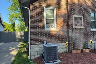 2480 Hartland Ave, Saint Louis, MO 63114 - Photo 4