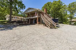 6049 Betty Ln, French Village, MO 63036 - Photo 2