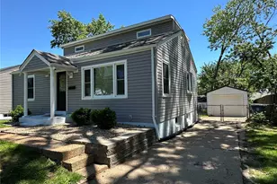 1912 Overland Dr, Saint Louis, MO 63114 - Photo 1