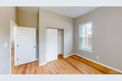 3670 Russell Boulevard, Saint Louis, MO 63110 - Photo 10