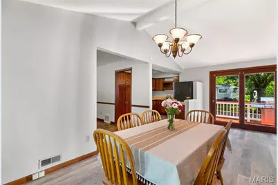 4037 Robert Avenue, Saint Louis, MO 63116 - Photo 12