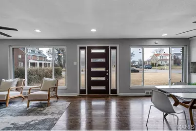 6064 W Cabanne Place, Saint Louis, MO 63112 - Photo 2