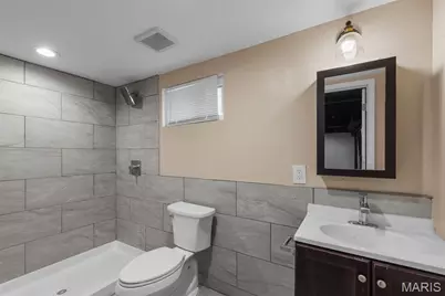 6064 W Cabanne Place, Saint Louis, MO 63112 - Photo 28