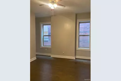 3667 Russell #2nd floor, Saint Louis, MO 63110 - Photo 14