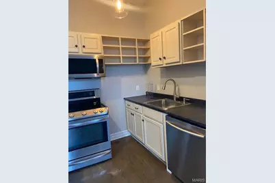 3667 Russell #2nd floor, Saint Louis, MO 63110 - Photo 10