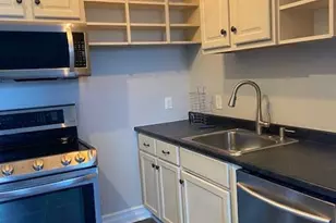 3667 Russell, Saint Louis, MO 63110 - Photo 10