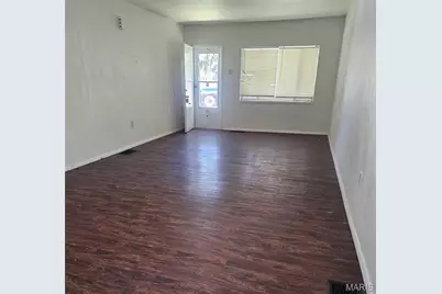 7530 Trenton Avenue, University City, MO 63130 - Photo 4