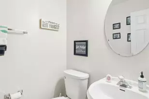 1010 Wake Ct, Wentzville, MO 63385 - Photo 32