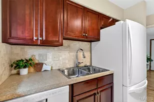 1017 Reavis Barracks Rd, Saint Louis, MO 63125 - Photo 10