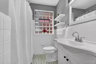 920 Chelsea Ave, Glendale, MO 63122 - Photo 16