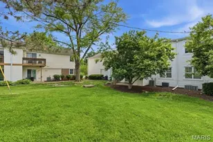9129 Wrenwood Ln, Brentwood, MO 63144 - Photo 30