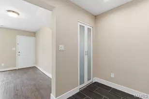9129 Wrenwood Ln, Brentwood, MO 63144 - Photo 10