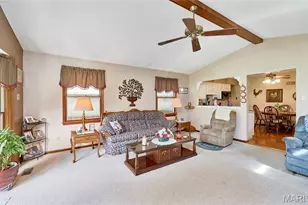 10808 Three Ct Dr, Saint Louis, MO 63123 - Photo 10