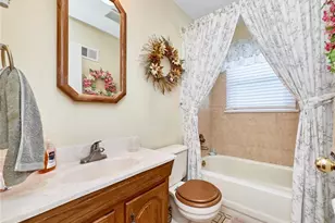 10808 Three Ct Dr, Saint Louis, MO 63123 - Photo 22