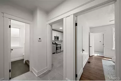 5006 Tholozan Avenue, Saint Louis, MO 63109 - Photo 12
