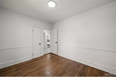 5006 Tholozan Avenue, Saint Louis, MO 63109 - Photo 16