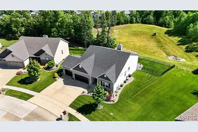 829 Mule Creek Drive, Wentzville, MO 63385 - Photo 4