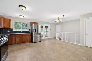 21 St Lawrence Dr, Saint Peters, MO 63376 - Photo 6