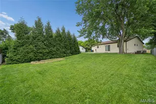 7400 Town and Country Pl, Hazelwood, MO 63042 - Photo 28