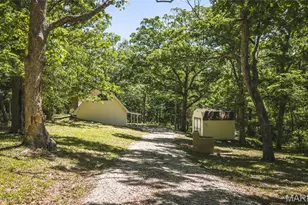 2034 Big Bear, Cuba, MO 65453 - Photo 4