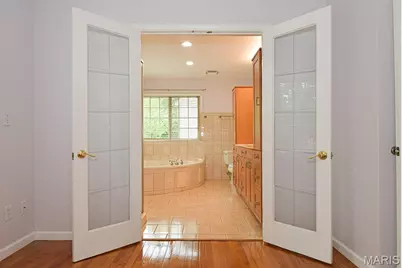 819 Renee Lane, Saint Louis, MO 63141 - Photo 22