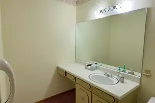 9817 Kimker Ln, Sunset Hills, MO 63127 - Photo 10