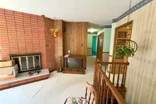 9817 Kimker Ln, Sunset Hills, MO 63127 - Photo 4