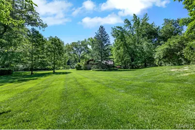 1 Huntleigh Trails Lane, Saint Louis, MO 63131 - Photo 2