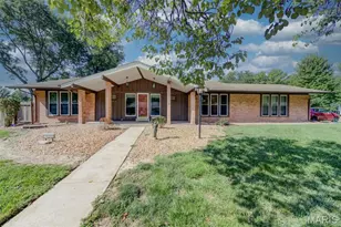 13248 Hobnail Dr, Unincorporated, MO 63146 - Photo 1