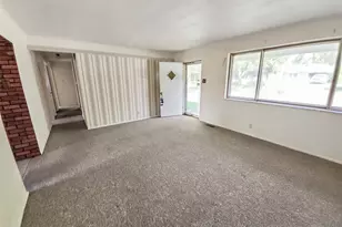 1146 Hawkstone Ln, Saint Louis, MO 63125 - Photo 2