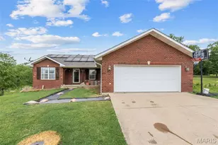 180 Glen Oak Dr, Jackson, MO 63755 - Photo 2