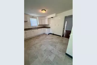 7047 Florence Place, Jennings, MO 63136 - Photo 8
