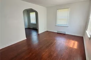 7047 Florence Pl, Jennings, MO 63136 - Photo 2