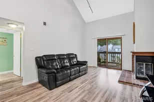 2201 Sequoia Park Ct, Maryland Heights, MO 63043 - Photo 8